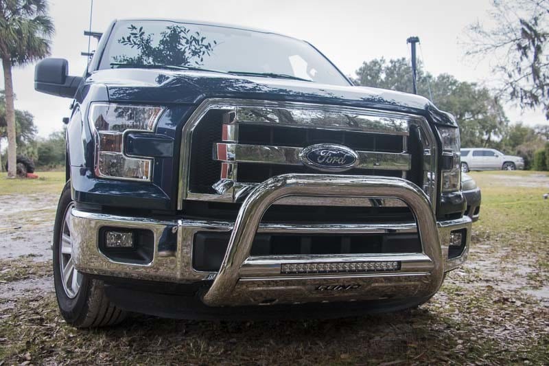 LUND LED bull bar
