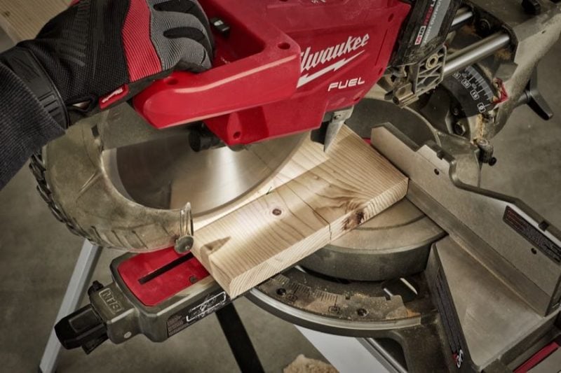 Milwaukee vs DeWalt miter saws