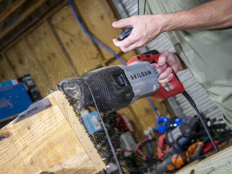 Best Corded Reciprocating Saw Speed | Skilsaw 15-Amp Buzzkill