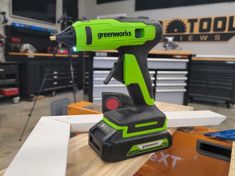 Greenworks 24V Cordless Hot Glue Gun Review 
