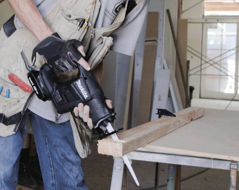 Makita 18V XRJ07