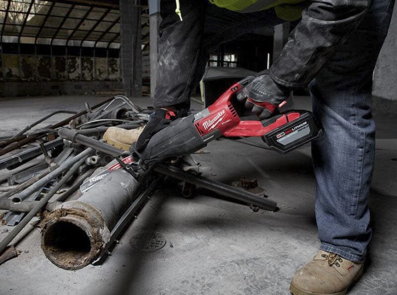 Milwaukee 2722