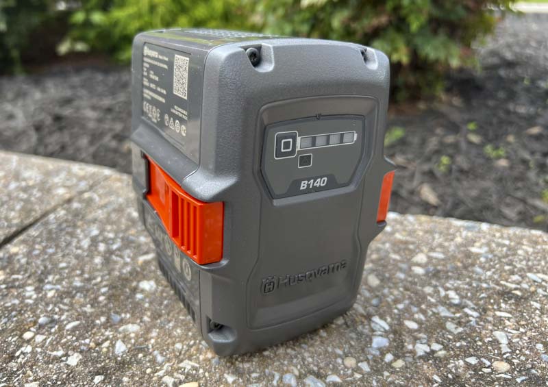 330iKL battery