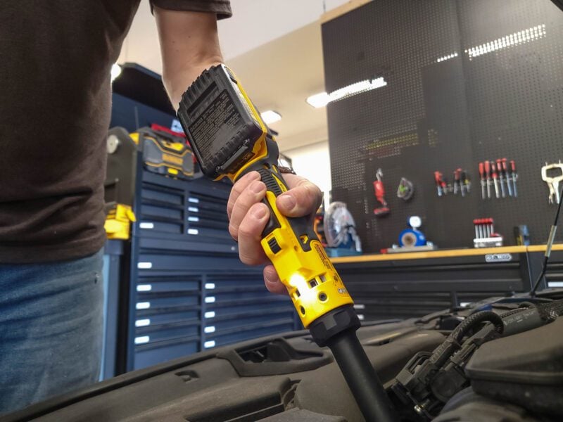 DeWalt 20V Max Atomic Extended Reach Ratchet