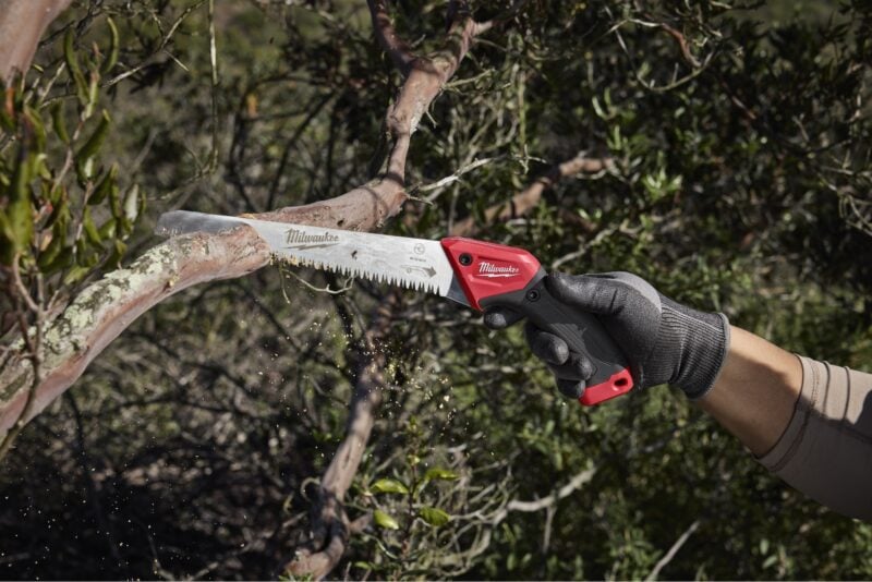 Milwaukee pruning saw