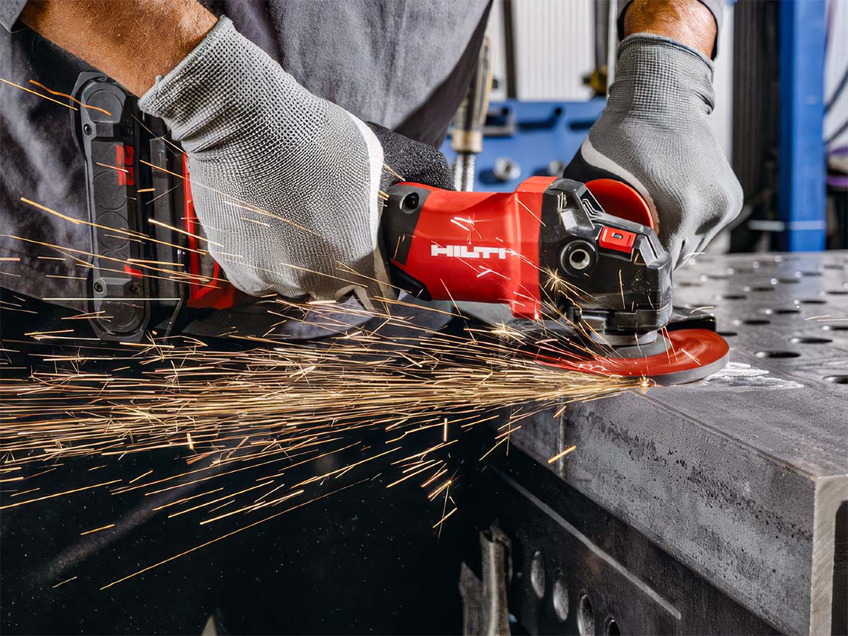 Hilti Nuron Angle Grinder AG 4D-22 Upgrades Performance and Safety