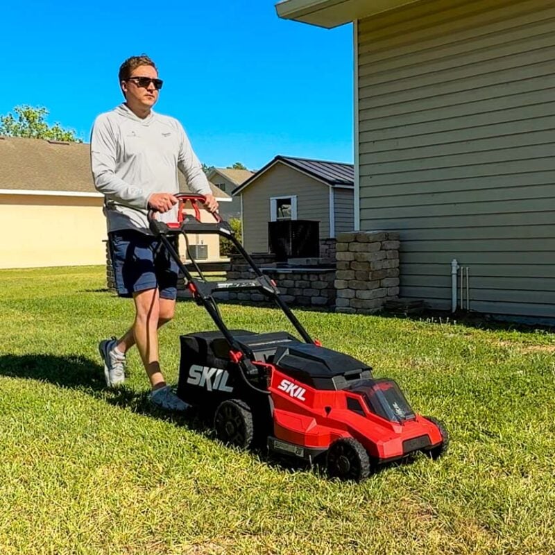 Skil PWRCore 40 20-inch Self-Propelled Smart Caddy Mower SM2010C