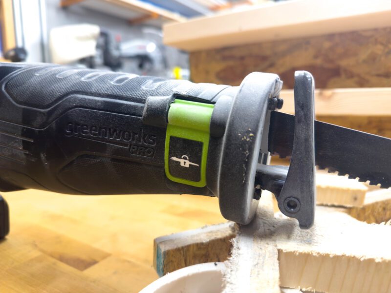 Greenworks Pro 24V Reciprocating Saw blade release