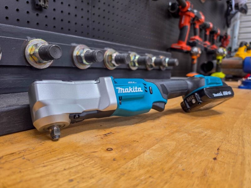 Makita 18V Right Angle Impact Driver XLT03